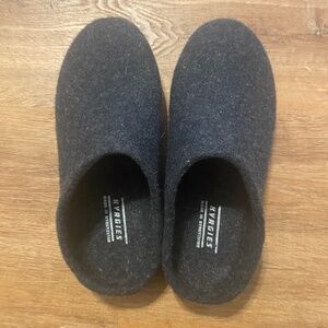 Kyrgies Size 41 Grey Wool Leather Sole Handcrafted